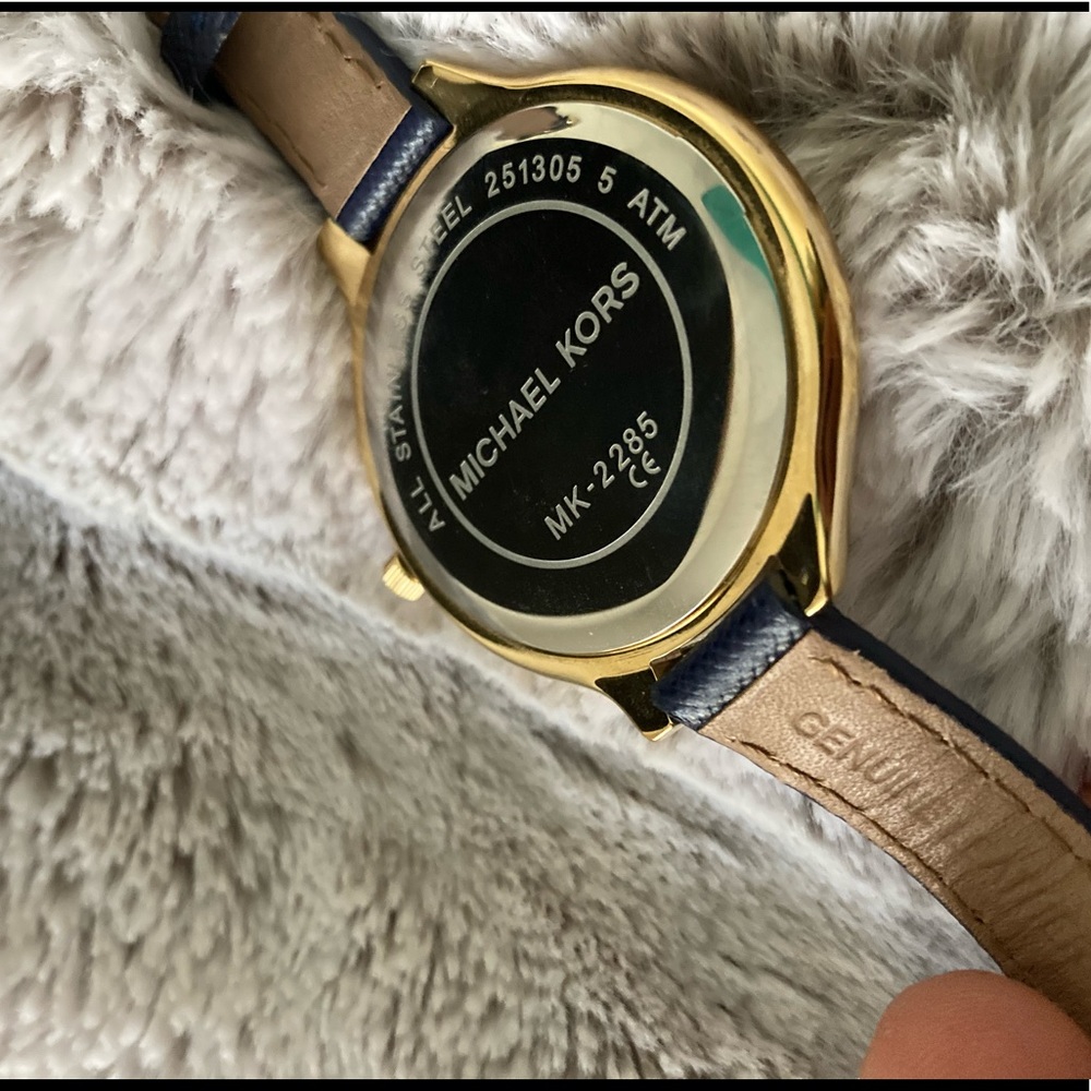 Michael Kors Midsize Runway Watch MK-2285 - Picture 16 of 16